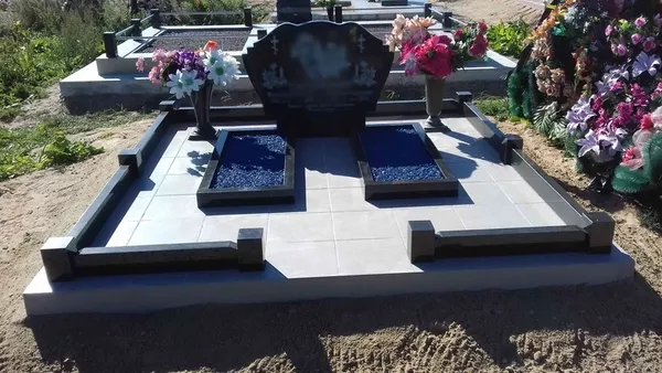 Благоустройство могил и установка памятника  Солигорск 3