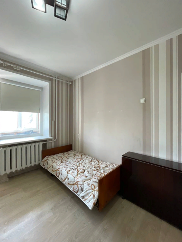 Уютная двухкомнатная квартира в центре Солигорска сдаётся в аренду на  3